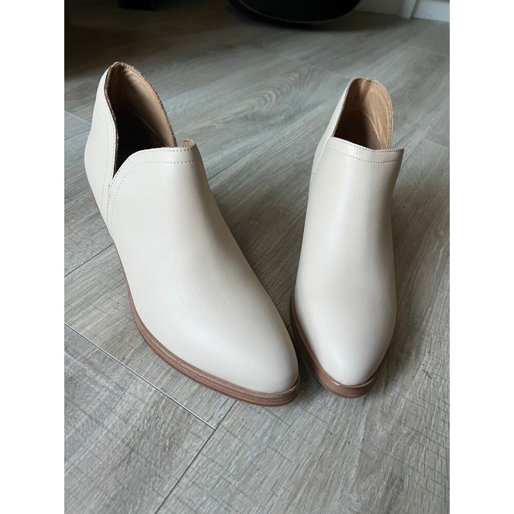 NEW Nisolo MIA Ankle Boots. Bone colored size 9